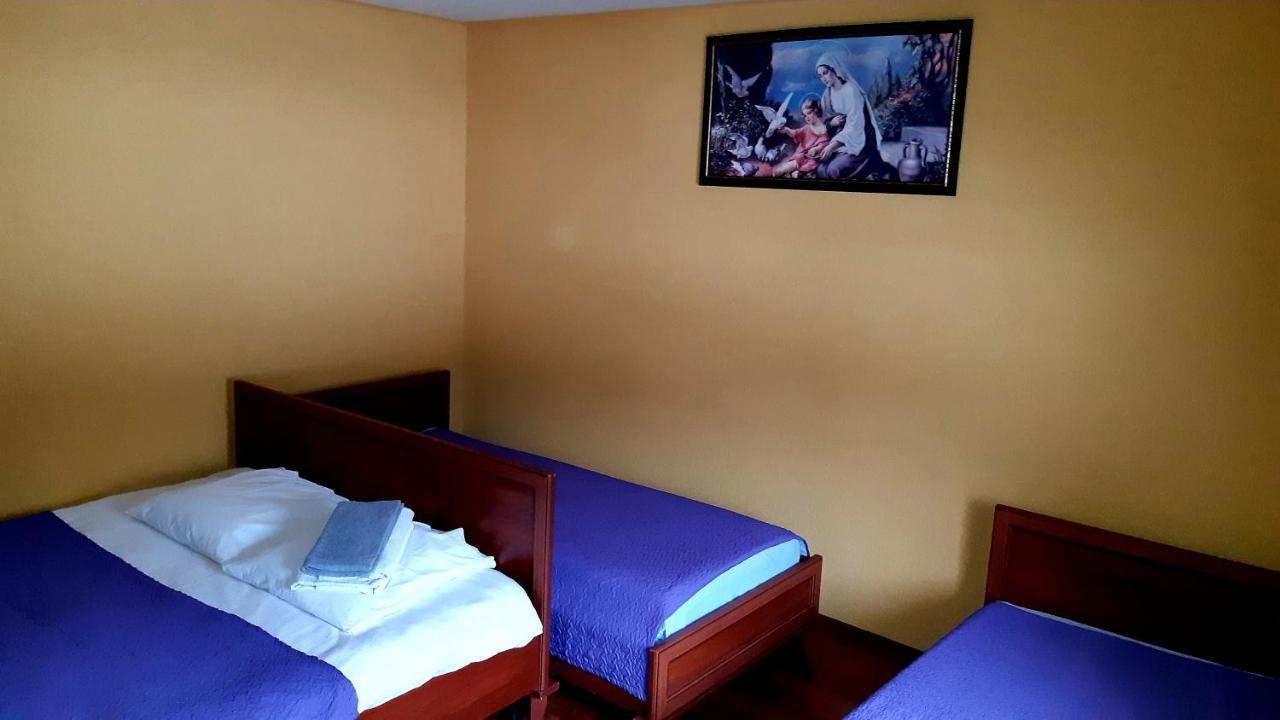 Dacha Podobovets 127 Hotel Bagian luar foto