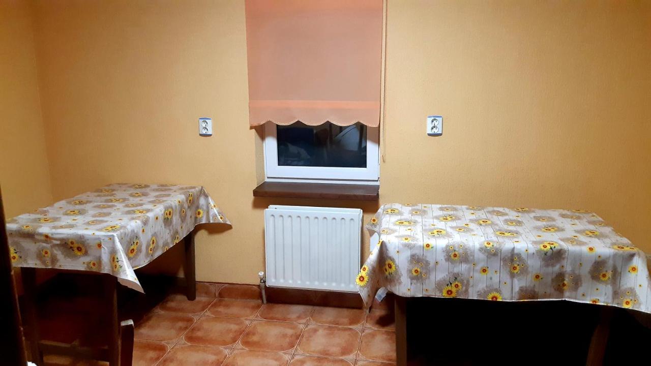Dacha Podobovets 127 Hotel Bagian luar foto